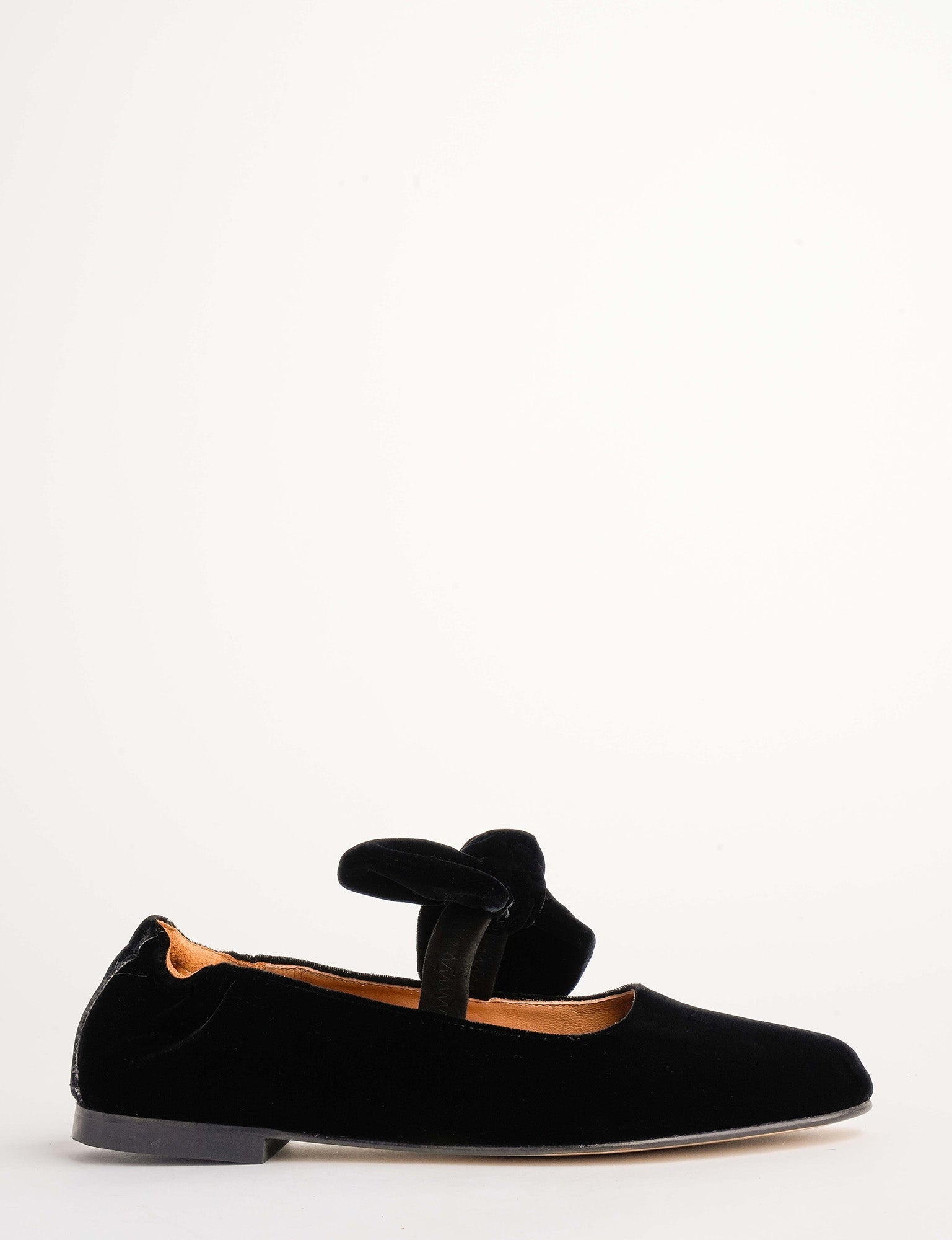 Minnie Velvet Pump